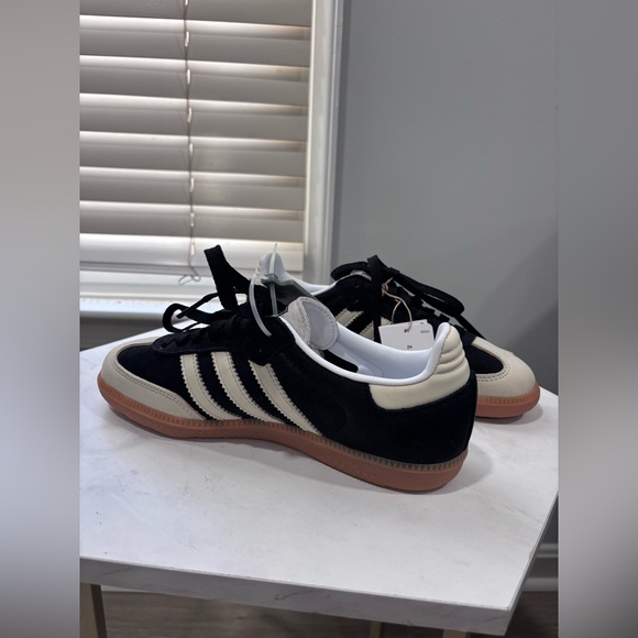 Adidas Samba OG shoes - Core Black and Wonder White - BNIB - Picture 6 of 9